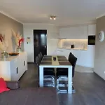 Hydro Palace Apartment